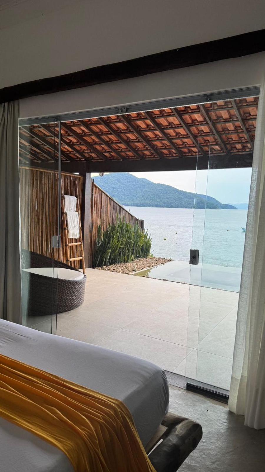 Lodge Casa Da Ilha Praia de Aracatiba